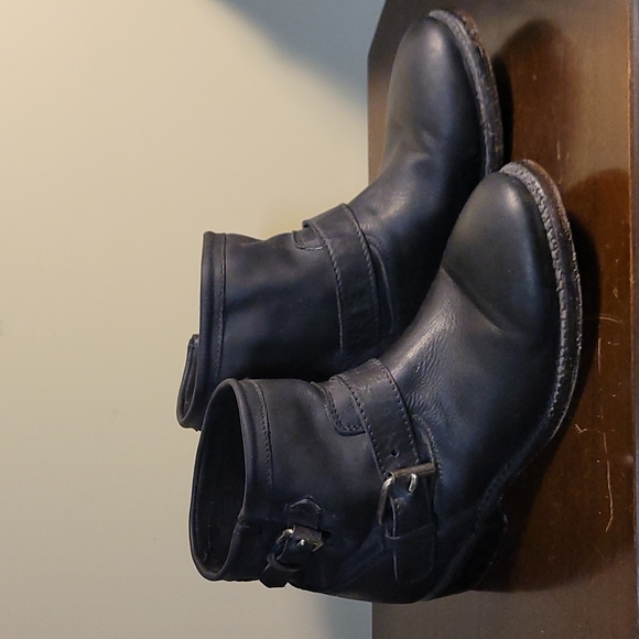 Women's size US10 Eur41 authentic Ash leather boots - Picture 3 of 7